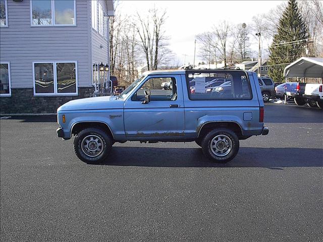 Ford Bronco II Base Sport Utility
