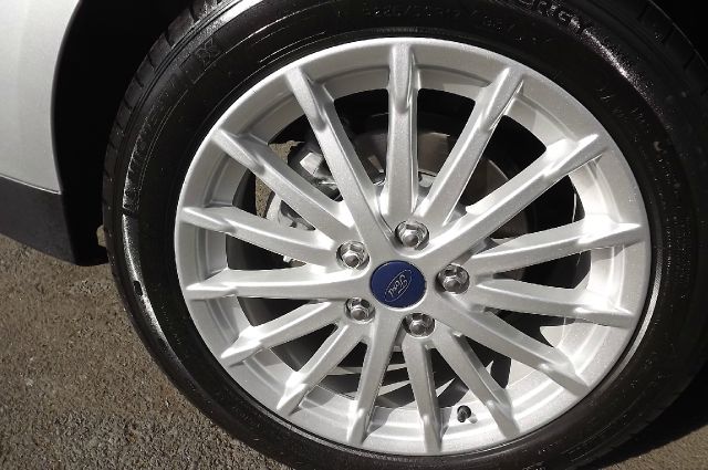 Ford C-Max 2013 photo 4