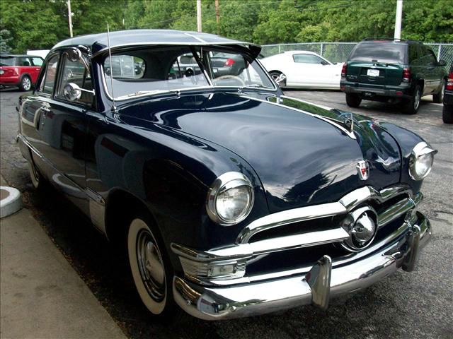 Ford CUSTOM DELUXE 2DR 1950 photo 10