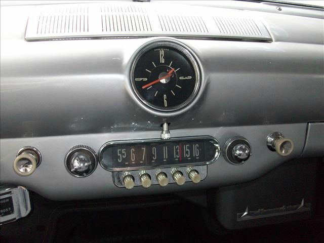 Ford CUSTOM DELUXE 2DR 1950 photo 22