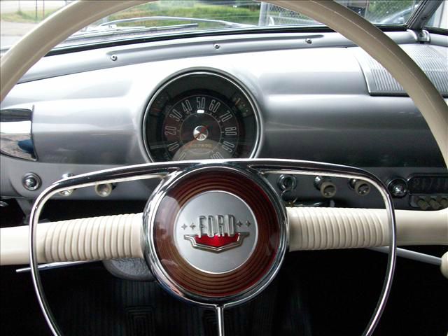 Ford CUSTOM DELUXE 2DR 1950 photo 27