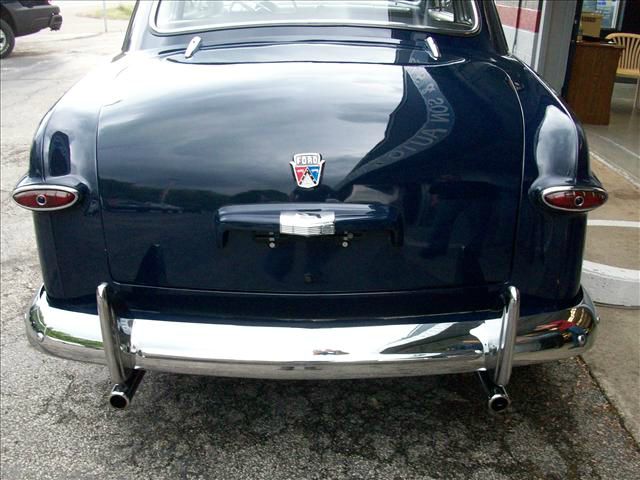 Ford CUSTOM DELUXE 2DR 1950 photo 3