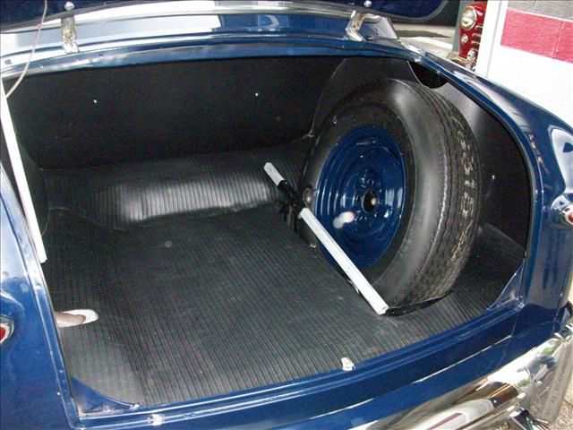 Ford CUSTOM DELUXE 2DR 1950 photo 9