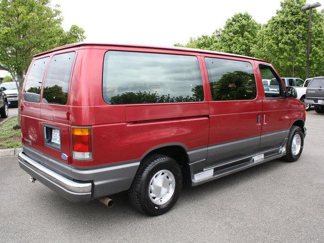 Ford Club Wagon 1994 photo 4