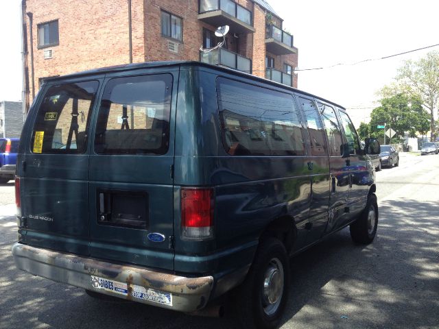 Ford Club Wagon 1997 photo 4