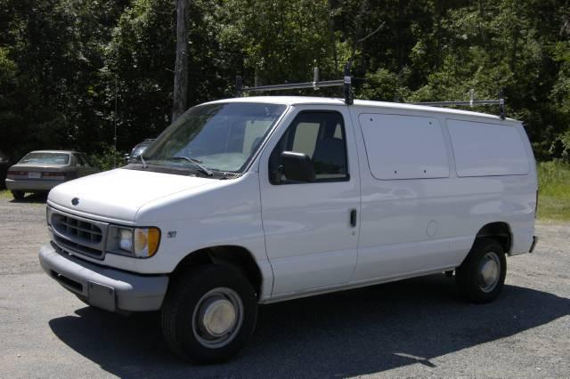 Ford Club Wagon 1500 Hemi Big Horn Edition 4x4 Passenger Van
