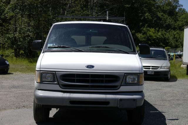 Ford Club Wagon 1998 photo 2