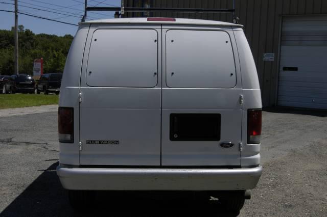 Ford Club Wagon 1998 photo 3