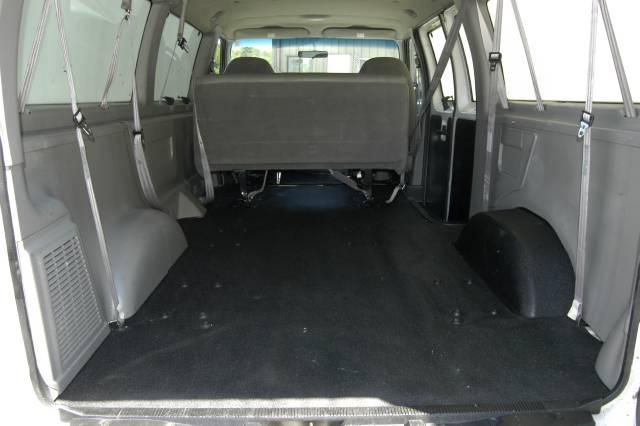 Ford Club Wagon 1998 photo 5