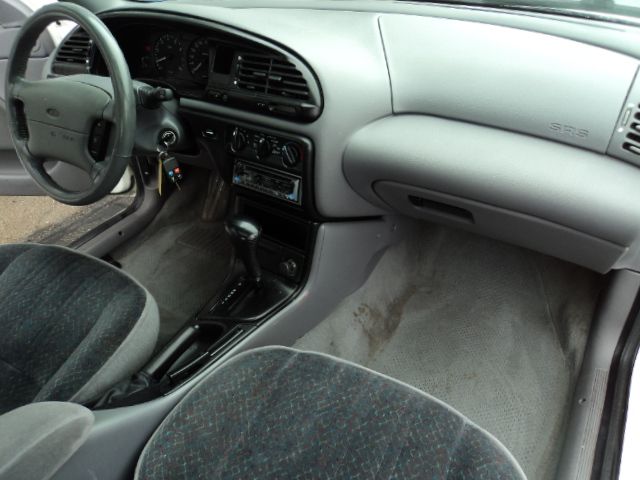 Ford Contour 1997 photo 11