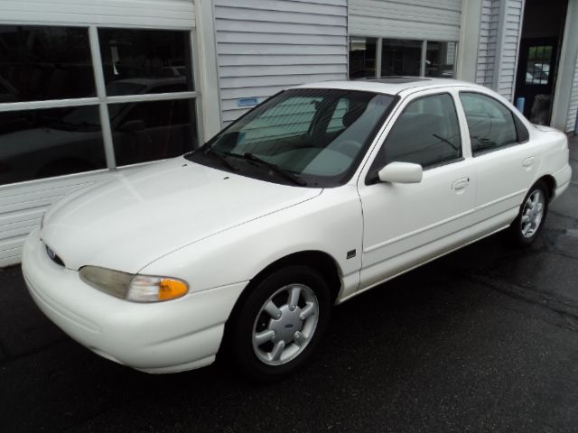 Ford Contour 1997 photo 4