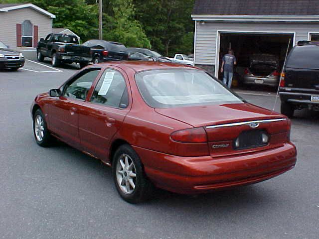 Ford Contour SE Sedan