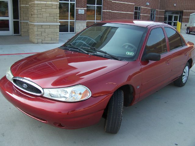 Ford Contour 2000 photo 4