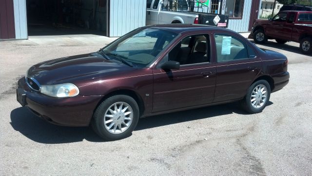 Ford Contour 2000 photo 1
