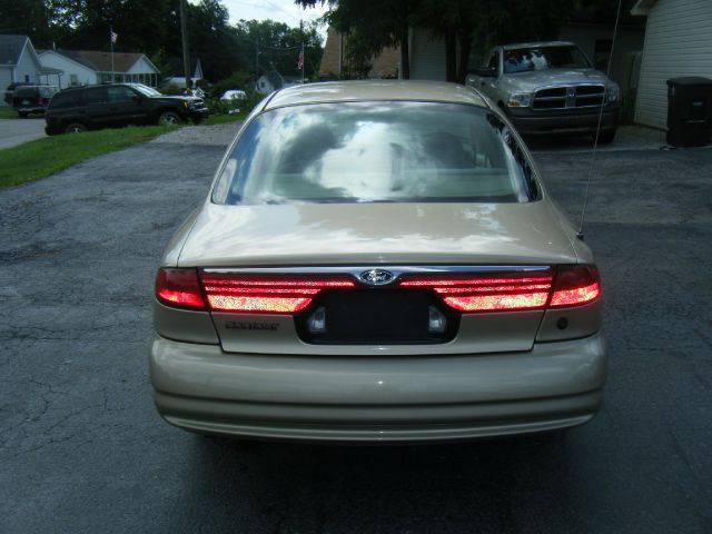 Ford Contour 2000 photo 1