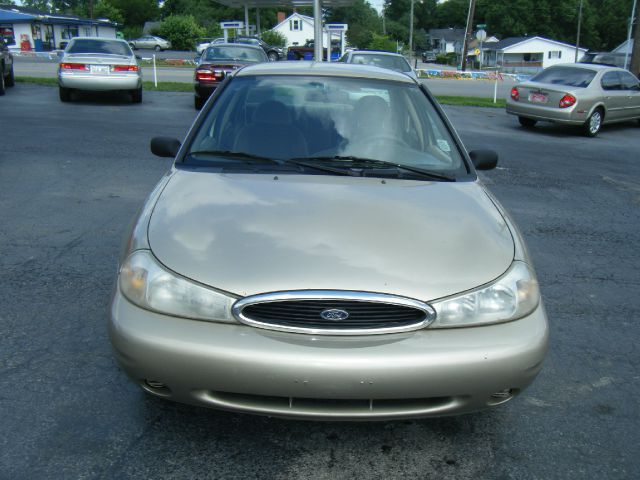 Ford Contour 2000 photo 4