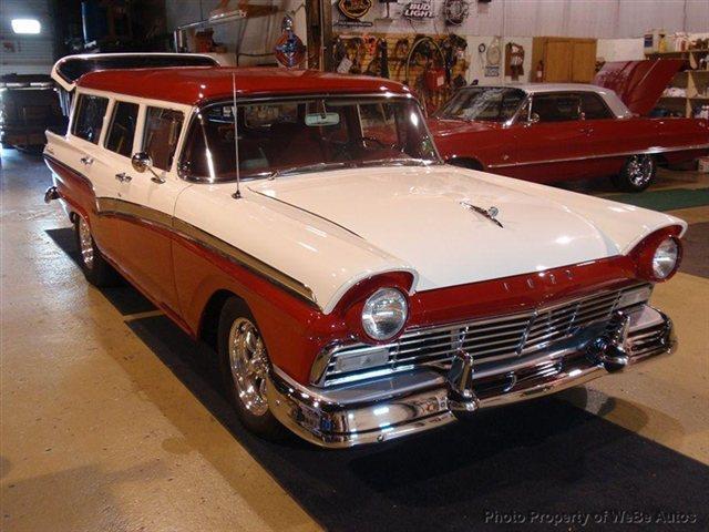 Ford Country Wagon 1957 photo 2