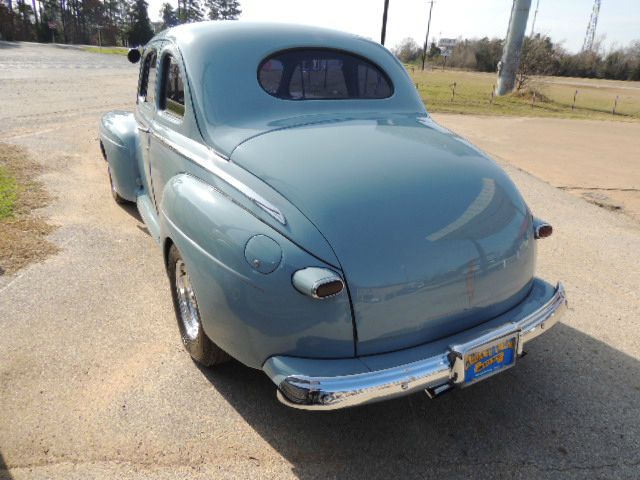 Ford COUPE 1947 photo 4