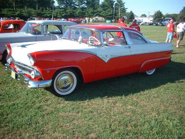 Ford Crown Victoria 1955 photo 4