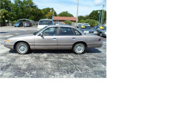 Ford Crown Victoria 1994 photo 0