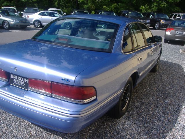 Ford Crown Victoria 1995 photo 0