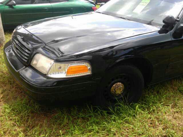 Ford Crown Victoria 1998 photo 1