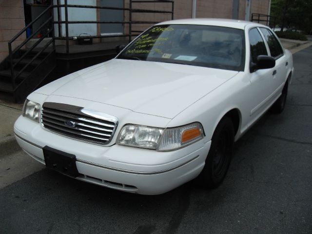 Ford Crown Victoria 1998 photo 24