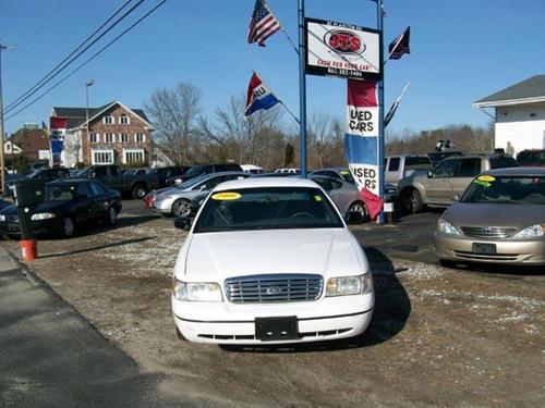 Ford Crown Victoria 1999 photo 1
