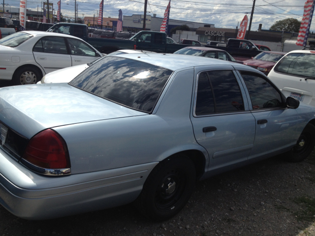 Ford Crown Victoria 1999 photo 0