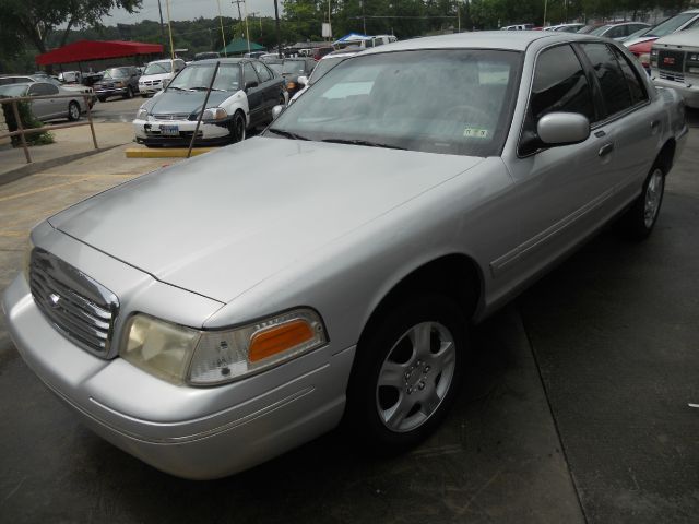 Ford Crown Victoria Base Sedan