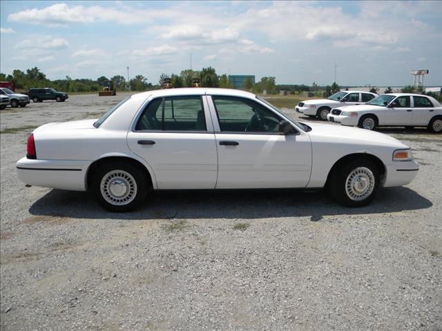 Ford Crown Victoria Luxury Sedan