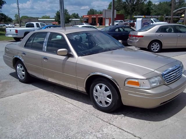 Ford Crown Victoria 2000 photo 5