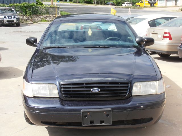 Ford Crown Victoria Luxury Sedan