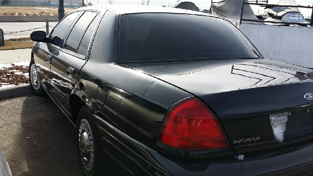 Ford Crown Victoria 2003 photo 0