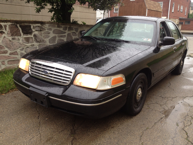 Ford Crown Victoria 2003 photo 5