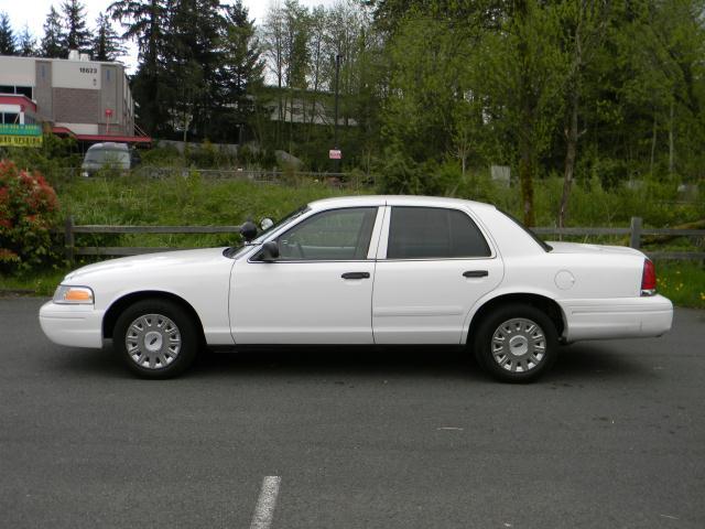 Ford Crown Victoria 2005 photo 1