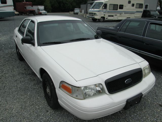 Ford Crown Victoria 2005 photo 3