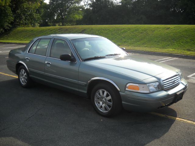 Ford Crown Victoria 2006 photo 0