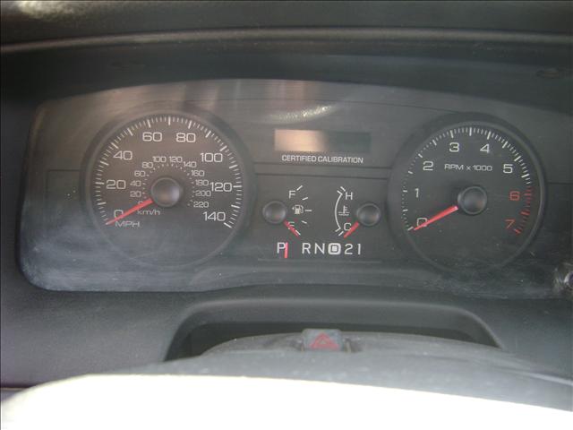 Ford Crown Victoria 2006 photo 3