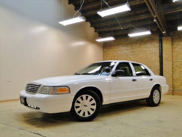 Ford Crown Victoria 2006 photo 3