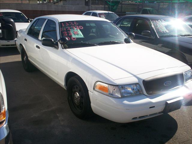 Ford Crown Victoria 2006 photo 4