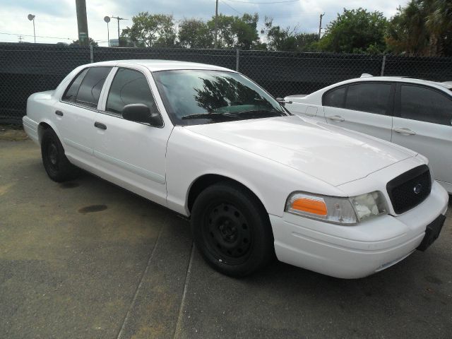 Ford Crown Victoria 2006 photo 4