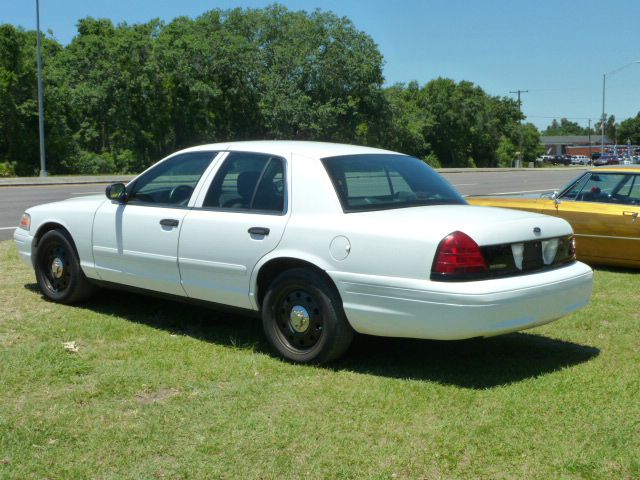Ford Crown Victoria 2006 photo 20