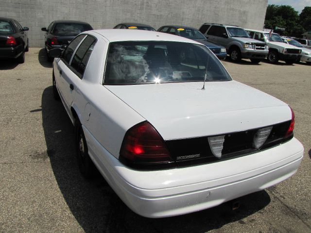 Ford Crown Victoria 2007 photo 3