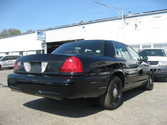 Ford Crown Victoria Luxury Sedan