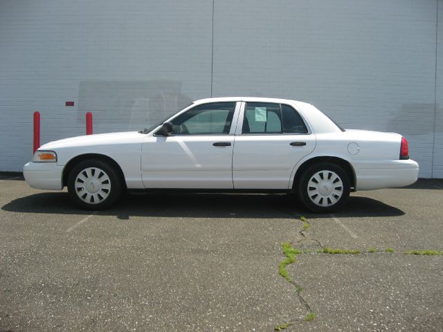 Ford Crown Victoria Luxury Sedan