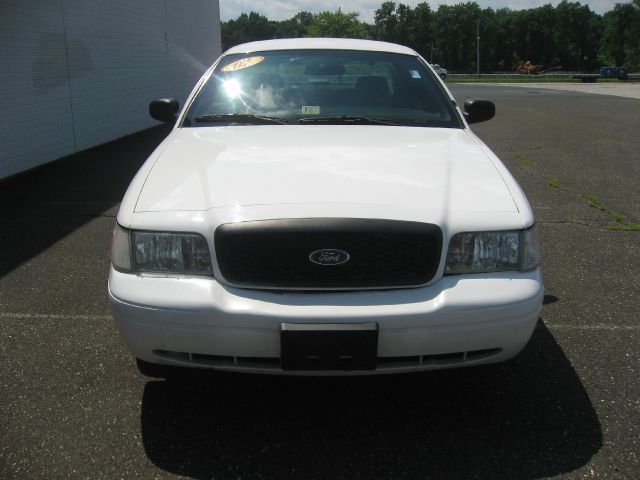 Ford Crown Victoria 2007 photo 2