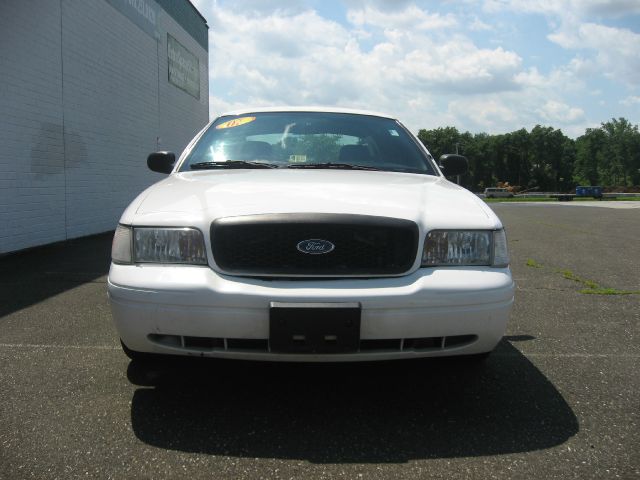 Ford Crown Victoria 2007 photo 3