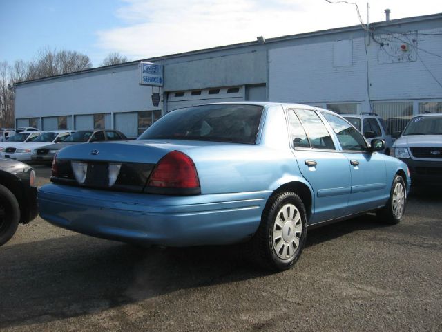 Ford Crown Victoria 2008 photo 1
