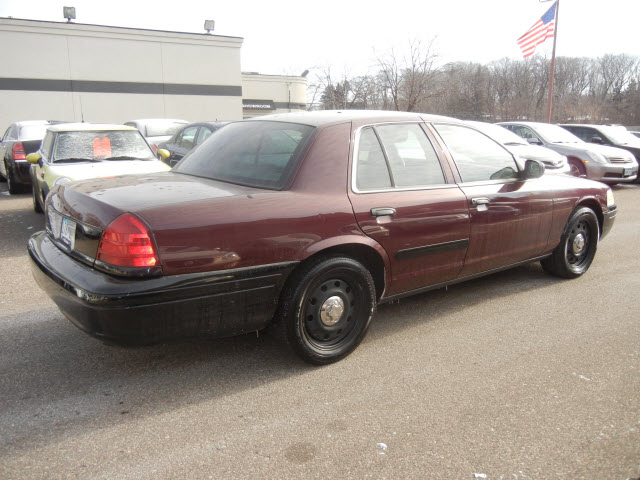 Ford Crown Victoria 2008 photo 1